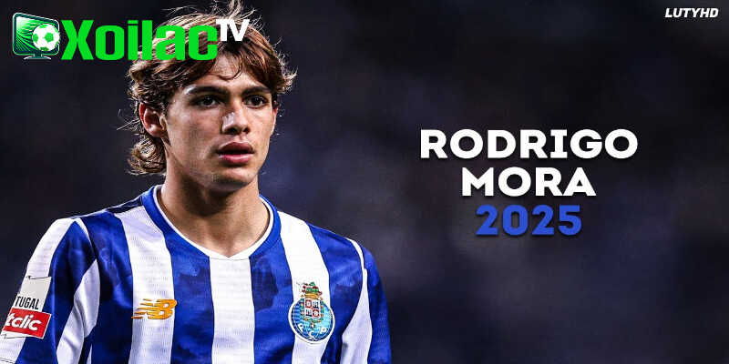 Mora thể hiện kỹ năng đi bóng ấn tượng