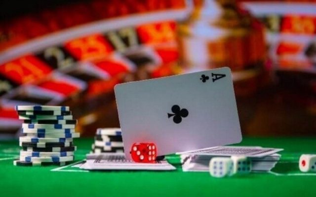 Cách khai thác sơ hở trong lối chơi của đối phương